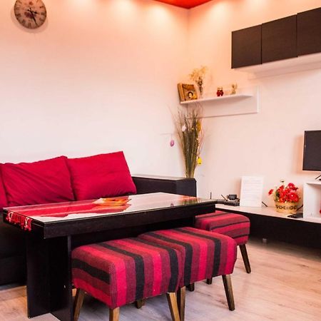 Appartamento Red House Veliko Tărnovo Esterno foto