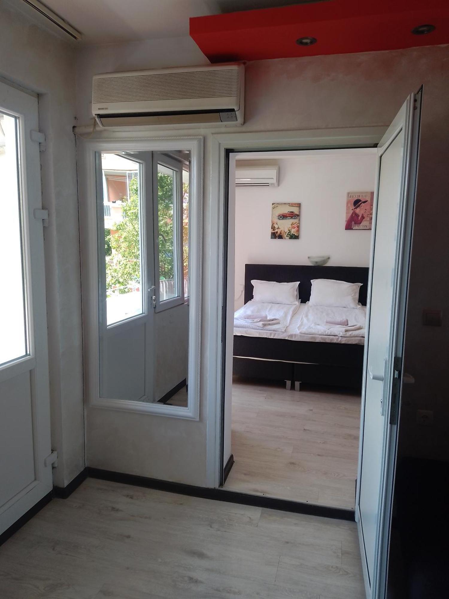 Appartamento Red House Veliko Tărnovo Esterno foto