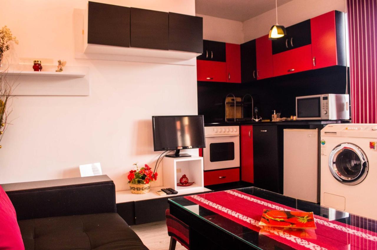 Appartamento Red House Veliko Tărnovo Esterno foto