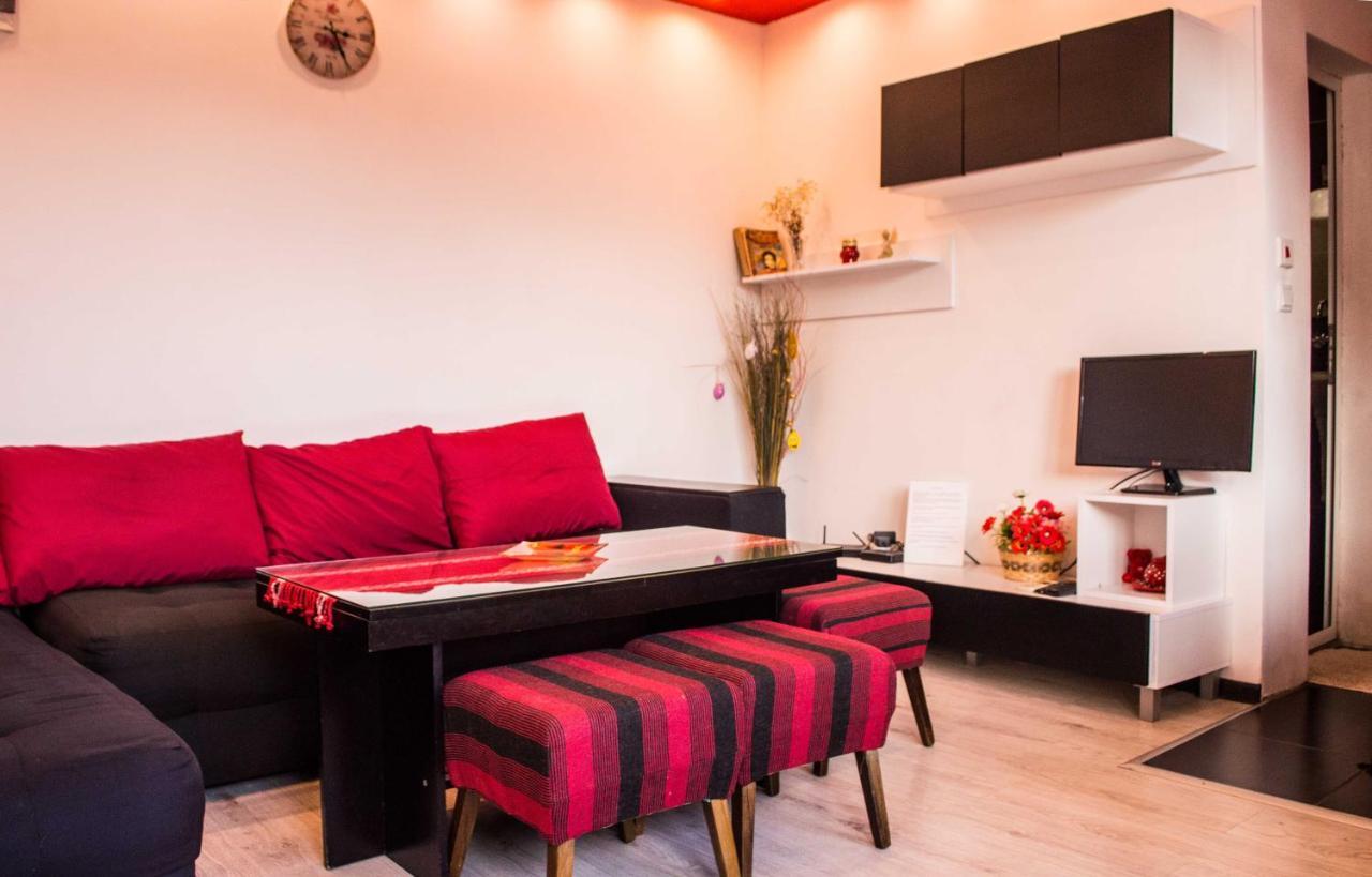 Appartamento Red House Veliko Tărnovo Esterno foto