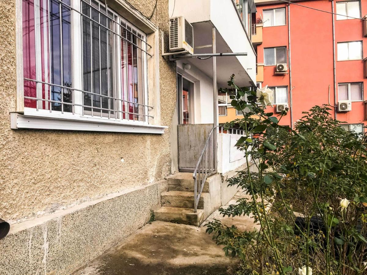 Appartamento Red House Veliko Tărnovo Esterno foto